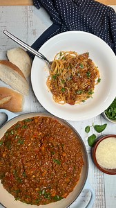 Just some of the delicious recipes from book 4 ‘Batch Cooking’ now available from sarahbutlerathome.com the perfect Christmas gift! 🎄🎁⭐️ #batchcooking #familycooking #stressfreefood #reducekitchenstress #own brand | Sarah Butler At Home