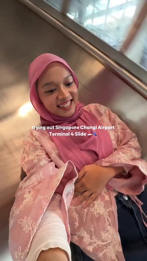 Experience the Free Slide at Singapore Changi Airport