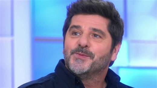 Il célèbre la Corse en chanson - Patrick Fiori - Extrait vidéo C à vous la suite