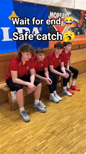 safe catch 🥱 Vs show off 🤩🤯#ytshortfeed#viralgame#handballpic
