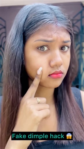 Kaberika Basu on Instagram: "Fake dimple hack 😱 #fakedimple #hacks #trending #diyideas #reels"
