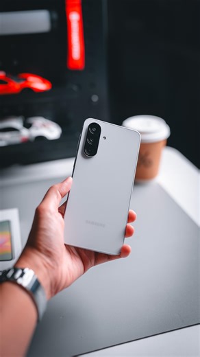 129K views · 549 reactions | Latest Samsung Galaxy A56 5G in the house! Let’s unbox it! #GalaxyA56 #SamsungGalaxyA56 #Samsung #withGalaxy @samsungmalaysia @samsungmobile | Lim Reviews | Facebook