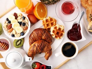 6 VA, DC Eateries Among 100 Best Brunch Spots For Mother’s Day