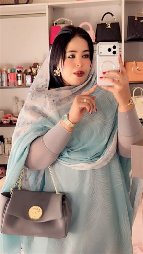 جمال اللوك الفريد مع الصيام والمنديل