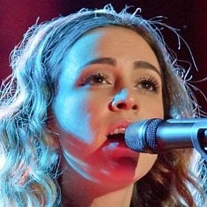 Roberta Sa – Age, Bio, Personal Life, Family & Stats | CelebsAges