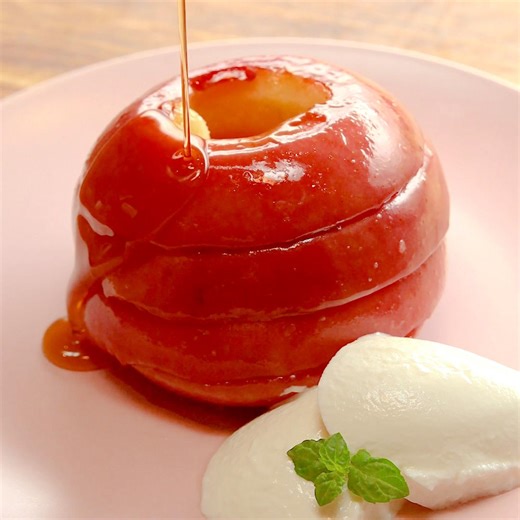 【砂糖不使用】簡単でおいしい煮りんごの作り方 / Baked Apples レシピはこちら！https://www.buzzfeed.com/jp/harukaokabe/baked-apples | Tasty Japan