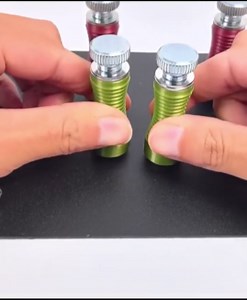 Magnetic Soldering Helping Hands,4PCS PCB Circuit Board Holder,Helping Hands Magnetic Pillar Stands Solder Holder for Soldering Electronics, Assembly, Jewelry and Repair Projects