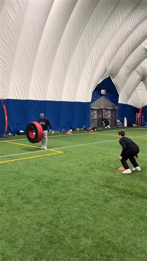 First and Goal Sports on Instagram: "Linebacker tackling drills today at camp. We have two more days join us tomorrow or Wednesday at our mini camp! https://www.firstandgoalsportscamps.com"