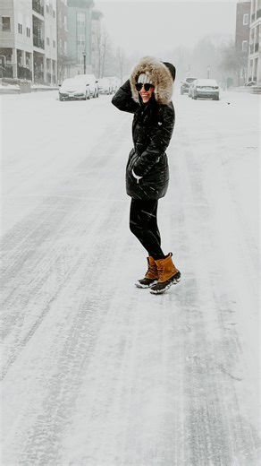 Madden Zappa || Dating Coach on Instagram: "What I’m looking for in a partner is someone who can help me with my tire pressure when it’s low. #winterdrivingproblems 😂 I’m joking… but not really. Because it got me thinking: If I couldn’t figure this out for myself and truly relied on a partner to solve it — is that a small example of codependency in that area of my life? This exact clip from We’re Dating the Same Guy has been living in my head ALL WEEK. Do I truly need a partner to solve this pr