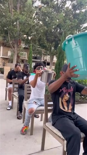 Water bucket challenge 😂😂😭💧#408 | Nina Simpson