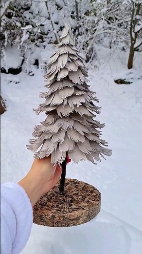 Christmas 🎄 made of toilet paper rolls 😃 #bestoutofwaste #diy #chirstmascraft #toiletpaperrollcrafts