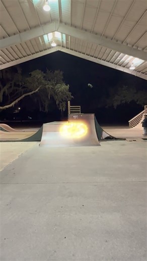 Xmaxx Mini Nails Landing! #rctrucks #hotwheels #rcoffoad #rcstunts