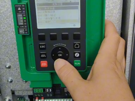 施耐德 ATV 御程系列变频端子启动 4-20ma 模拟量调速