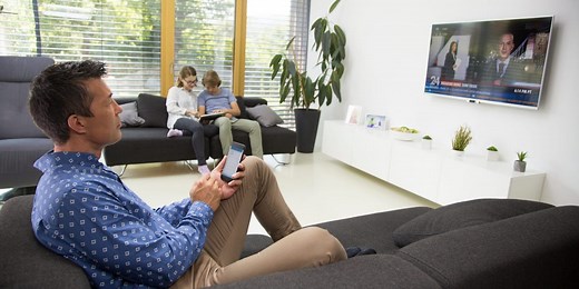 How to screen mirror from your iPhone to a Samsung TV in 2 different ways