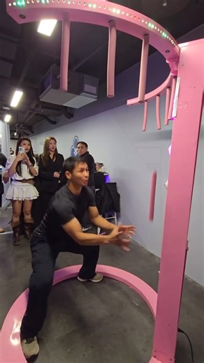 Reflexes game STRONG 🧠 👀 | ONE Championship