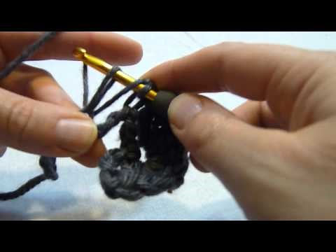 Stitch Scene: How to crochet the Peacock Stitch Pattern