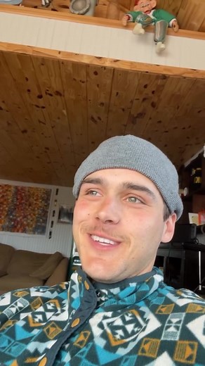 Charlie Gillespie Bird Update: Little Yellow Dude Flies Away