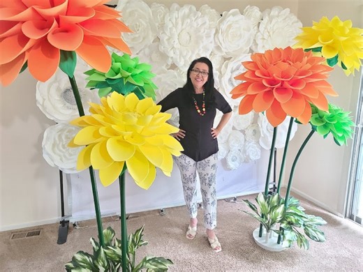 Giant Foam Dahlia Flowers With Stem/ 4 To5 Ft Tall/flower Size 25-26 Inches in Diameter - Etsy