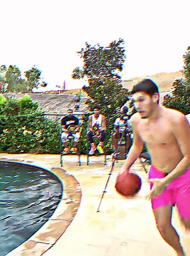 2Hype Pool Dunk Contest🏀🌊 #fyp #ur_fav_highlights #2hype #jesser #zackttg #krislondon #mopi #jiedel #basketball #hooper