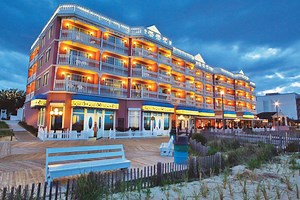 7 Delaware Beach Getaway Destinations for Fall and Winter Escapes