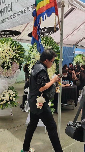 Full view of the funeral of actress Ngoc Trinh 'Mui Ngo Gai' who passed away suddenly at the age ...