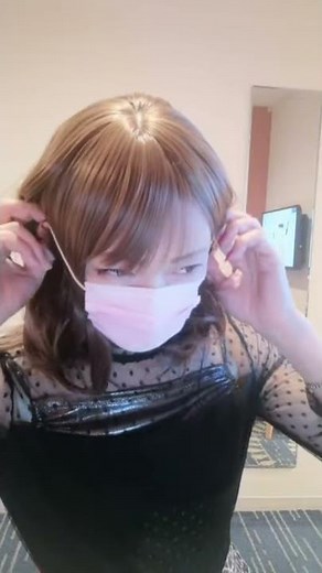 【女装】風が強い日のマスクの着け方はこうするとGood!! Crossdresser LGBT #shorts #mask #マスク