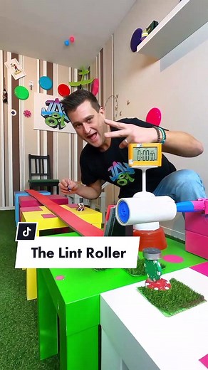 Amazing Kanon Tennis Ball Machine Trickshot with The Lint Roller