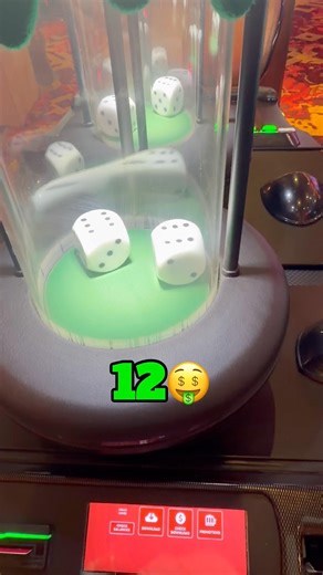 $100 ➡️ $1000 on Bubble Craps. How Hard Can That Be? 🎲🎲 #casino #gambling #money #funny