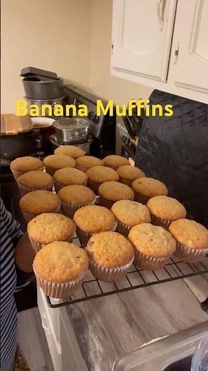 Banana Muffins This Good Shouldn't Be Easy #bananamuffins #bakingrecipe #shorts