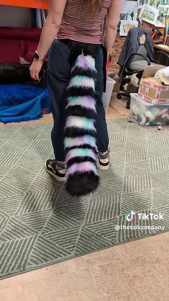 Dancing Tail Freestyle: Watch This Fun Moment!