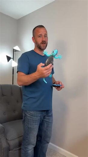 This is the best Christmas gift for children! 🎅 This LED Gecko RC toy climbs walls, spins 360°, and glows with festive lights 🌈. Perfect Christmas gift for kids or prank lovers — fun, creative, and unforgettable! 🎁💫 | Adret