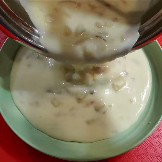 eat Campbell's Clam Chowder with Ritz Bits Cookies