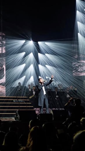 ActionShot Media on Instagram: "🪉One More Dance🪉 ~ Performed by @iamshulem on the prestigious stage of the Hasc concert ~ 🎥 @actionshot_media_ #hasc #jewishmusic #stage #music #orchestra"