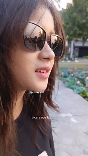 40K views · 1.4K reactions | __ unik vs angsa  Eunike Unikk Real adalah "Akun ASLI unik yang memiliki pengikut 42 rb ke atas" karena banyak akun fb yang meniru sama persis dengan akun fb yang asli ini baik nama, profil, sampul dan bio #explore #exploresurabaya #surabaya #instagram #influencer #influencersurabaya #kontenkreatorsurabaya #surabayahits #danauangsa #pakuwon | Eunike Unikk Real | Facebook