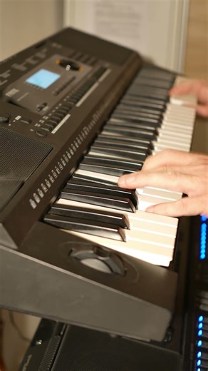 Lambada - Played On The Fame G400 / Medeli M361 Keyboard #medelim361 #fameg400 #medeli