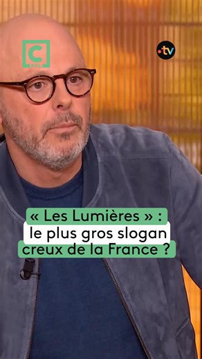 « Les Lumières » : le plus gros slogan creux de la France ? » ➡️ Antoine LILTI dans #CPolitique 📺 Pour (re)voir l’émission, rendez vous sur france.tv (lien en bio) 🎧 En podcast sur toutes les plateformes #Lumières #slogan #France | C Politique
