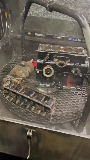 Triumph Spitfire restoration - part 10 - Engine at ck motor engineers for cleaning prior to crank grind, rebore, head re-face, hardened valve seats and new valves 👍