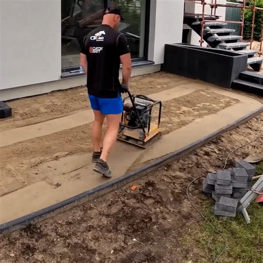 Building Two Terraces with Impari Palisades and Lundo Cubes 3MIN | DIY & Crafts