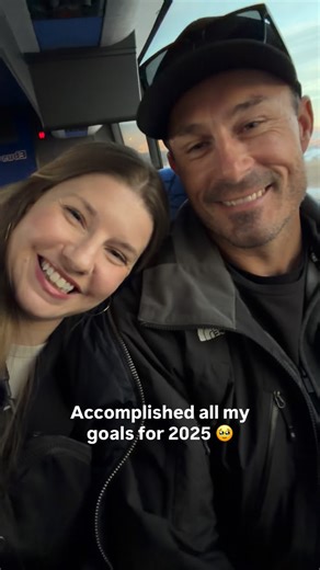 Darby Steinkamp | Visibility Coach + Business Mentor on Instagram: "Goals and roadmap locked in for 2026🔒✨ Let’s gooooo! Your entire life can change in one year. Not ten. Not five. Not three. One. One year of focused, daily effort. You’re one year of focus away from people calling you lucky.✨🙌🏼"