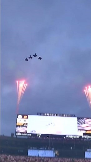 F-35 Flyover at Lambeau Field 🧀 #greenbaypackers #packers #flyover