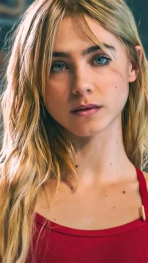 2.9K views · 51 reactions |  Clara Galle s’est transformée pour Olympo sur Netflix : plus forte, plus heureuse ! #claragalle #olympo #netflix #seriesnetflix #transformation | A traves de tu mirada I | Facebook