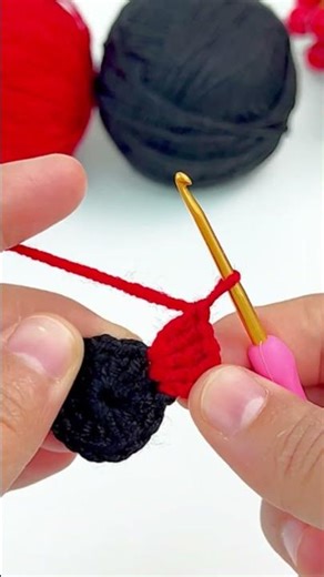 Amazing and Easy Crochet Flower Making 🌺#Crochet #knitting #crochet #howtomakewoolenflower