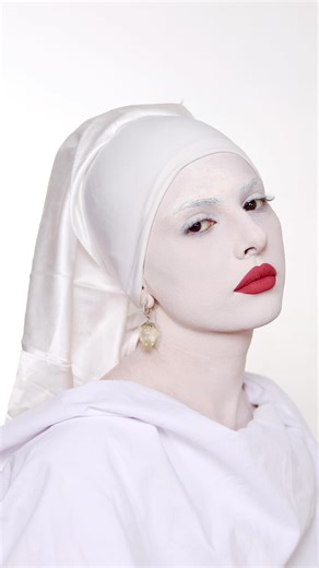 ‎Nawres Jabbar | نورس ستار‎ on Instagram‎: "⁨ ⁨ ⁨ ⁨ 💄ڤيلمات… رجعت بعد غياب طويل مو لأننا نسيناها بل لأن بعض الأشياء تحتاج وقت حتى ترجع بالشكل اللي تستحقه. كثير منكم سأل عنها وانتظرها… واليوم صارت موجودة من جديد. وبمناسبة بداية السنة الخصم متوفر لمدة 3 أيام فقط. من تاريخ ٧-١ ولغاية ١٠-١ مو ضغط مو استعجال بس توقيت احبكم وشكراً لصبركم وكل انتظاركم⁩⁩⁩⁩"‎