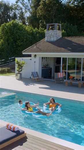 Enjoy more family time with SwimWays. Spring Float opens and inflates in seconds, so you can enjoy family fun faster. | SwimWays