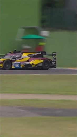 INTENSE battle for P1! 😰