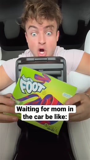 WAITING FOR MOM IN THE CAR BE LIKE 😂 #shorts | Topper Guild Vlog