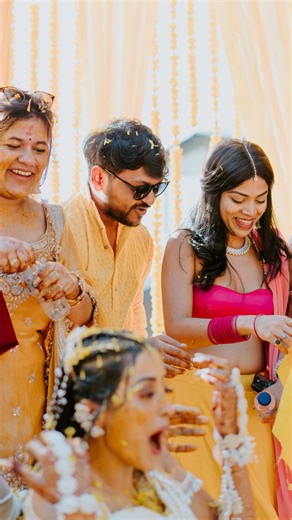 SHAYANI SAHU on Instagram: "Wedding Stories 🥂🎤🎙️🫶🏻🪩💃🏻 #afterparty #weddingtales #weddingstories #haldiceremony #coctail #indianweddingstyle #weddingsession #crazyfriends"