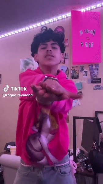 who gonna touch my pearl @Addison #addisonrae #dance #aquamarine #fyp | dance