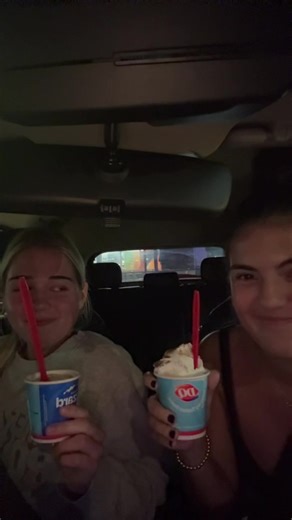 Ava💖💐🪩🌞 (@avagirona)’s videos with original sound - m