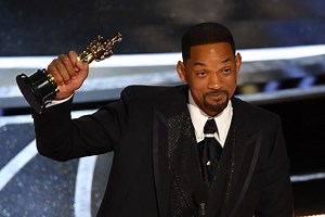 Will Smith Wins First Academy Award 20 Years After His First Nomination / Apologizes for Punching Chris Rock